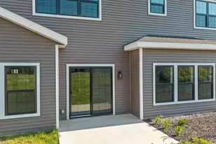 306 Willow St, Pardeeville, WI 53954 - Photo 3