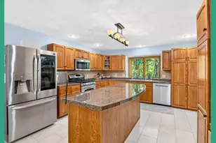 546 Echo Valley Rd, Brooklyn, WI 53521 - Photo 3