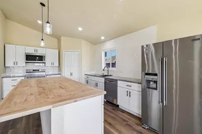 997 Bell Circle, Arlington, WI 53911 - Photo 9