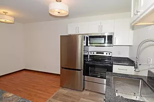 4601 Crescent Rd, Fitchburg, WI 53711 - Photo 17