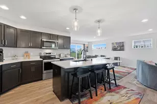 5512 Levitan Ln, Madison, WI 53718 - Photo 9