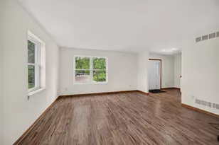 210 Rustic Dr, Madison, WI 53718 - Photo 5