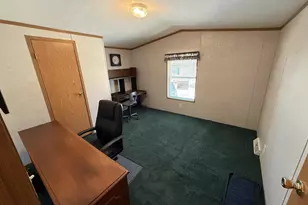 W211N11863 Hilltop Dr, Germantown, WI 53022 - Photo 7