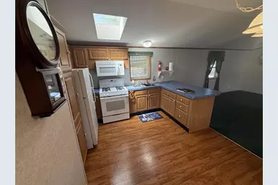 W211N11863 Hilltop Drive #D6, Germantown, WI 53022 - Photo 3