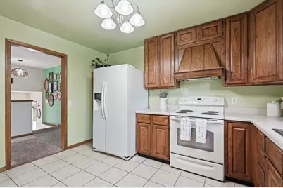 3137 Clove Drive, Madison, WI 53704 - Photo 11