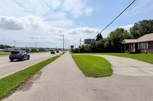1733 S Marquette Rd, Prairie Du Chien, WI 53821 - Photo 23