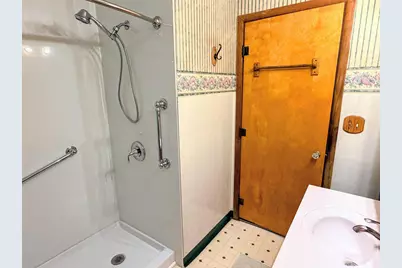 1733 S Marquette Road, Prairie Du Chien, WI 53821 - Photo 19
