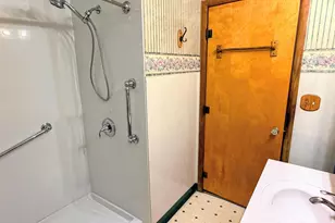 1733 S Marquette Rd, Prairie Du Chien, WI 53821 - Photo 19