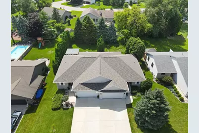 1043 N Wuthering Hills Drive, Janesville, WI 53546 - Photo 37