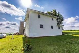 5100 Lagoon Rd, Highland, WI 53543 - Photo 3