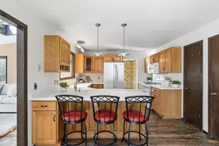 5655 Concord Dr, Fitchburg, WI 53711 - Photo 9