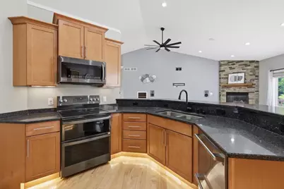 3017 Craig Lane, Sun Prairie, WI 53590 - Photo 13