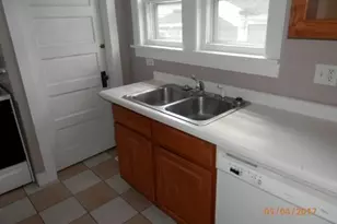 254 E 2nd St, Richland Center, WI 53581 - Photo 3