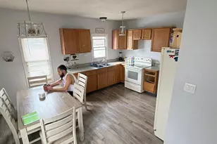 429 E Mullett St, Portage, WI 53901 - Photo 3