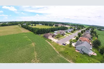 321 4th Street, Brooklyn, WI 53521 - Photo 3