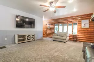 N3301 Asje Rd, Cambridge, WI 53523 - Photo 7