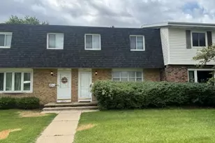1547 Ivory Dr, Sun Prairie, WI 53590 - Photo 3