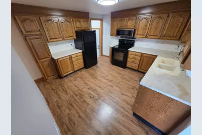 816 27th Avenue, Monroe, WI 53566 - Photo 9