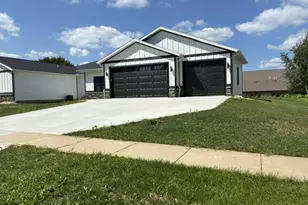638 Sunset &amp 217 Dale Dr, Lodi, WI 53555 - Photo 3