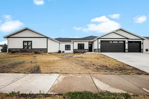 638 Sunset &amp 217 Dale Dr, Lodi, WI 53555 - Photo 7
