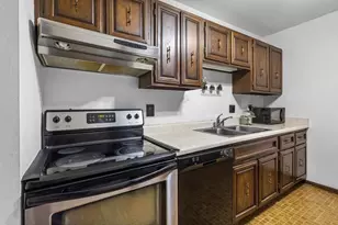 6235 Charing Cross Ln, Middleton, WI 53562 - Photo 33