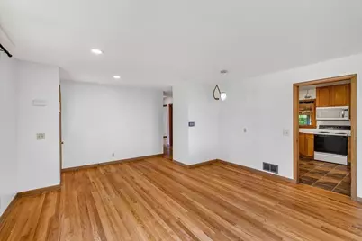5405 Brody Drive, Madison, WI 53705 - Photo 9