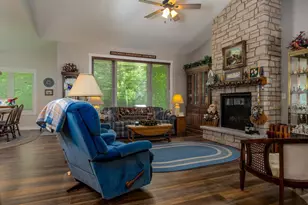 3904 Tanglewood Pl, Janesville, WI 53546 - Photo 15