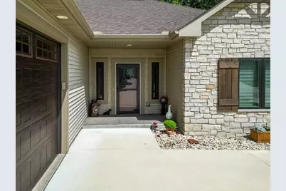 3904 Tanglewood Place, Janesville, WI 53546 - Photo 3