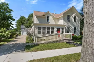 916 Giles St, Stoughton, WI 53589 - Photo 37
