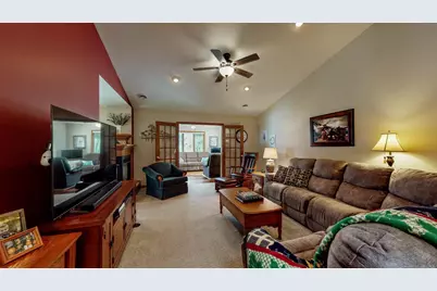 1505 Raveen Street, Fort Atkinson, WI 53538 - Photo 23