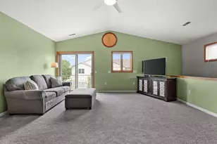 626 Military Ridge Dr, Verona, WI 53593 - Photo 5
