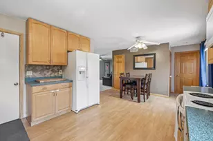 4017 Zeno St, Madison, WI 53704 - Photo 7