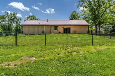 2137 W Creedy Road, Beloit, WI 53511 - Photo 25