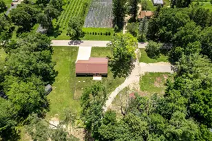2137 W Creedy Rd, Beloit, WI 53511 - Photo 9