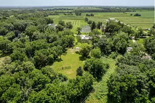 2137 W Creedy Rd, Beloit, WI 53511 - Photo 7