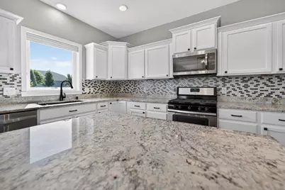 299 Hallmark Way, Sun Prairie, WI 53590 - Photo 13