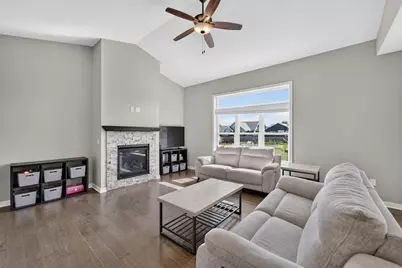299 Hallmark Way, Sun Prairie, WI 53590 - Photo 7