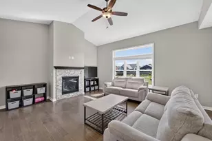 299 Hallmark Way, Sun Prairie, WI 53590 - Photo 7