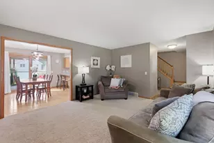 5478 Shale Rd, Fitchburg, WI 53711 - Photo 7