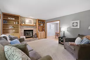 5478 Shale Rd, Fitchburg, WI 53711 - Photo 5