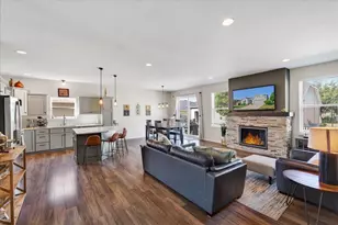 1320 Blazingstar Ln, Sun Prairie, WI 53590 - Photo 5