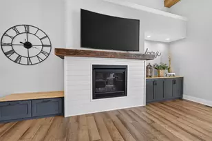 1210 Water Wheel Dr, Waunakee, WI 53597 - Photo 11