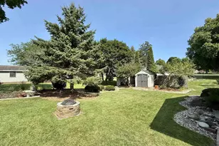 105 Grace St, Sharon, WI 53585 - Photo 35