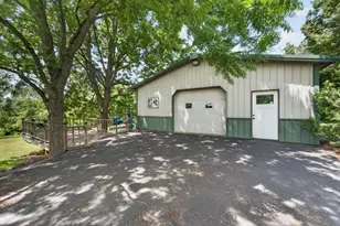 N7795 Panorama Rd, Belleville, WI 53508 - Photo 3