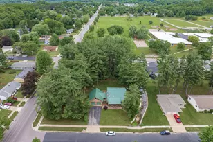 1107 7th St, Reedsburg, WI 53959 - Photo 3