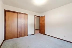 727 Jacquelyn Dr, Baraboo, WI 53913 - Photo 15