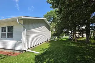 316 E Berlin St, Neshkoro, WI 54960 - Photo 5