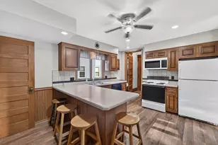 501 W Rollin St, Edgerton, WI 53534 - Photo 17