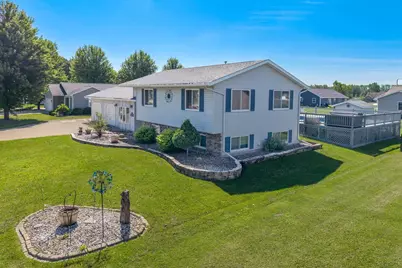 740 E Scott Street, Omro, WI 54963 - Photo 1