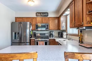 740 E Scott St, Omro, WI 54963 - Photo 11